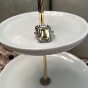 Beautiful Canary Yellow Stone ring